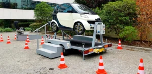 Safety Day à Annecy : atelier voiture tonneau pour sensibiliser au port de la ceinture
